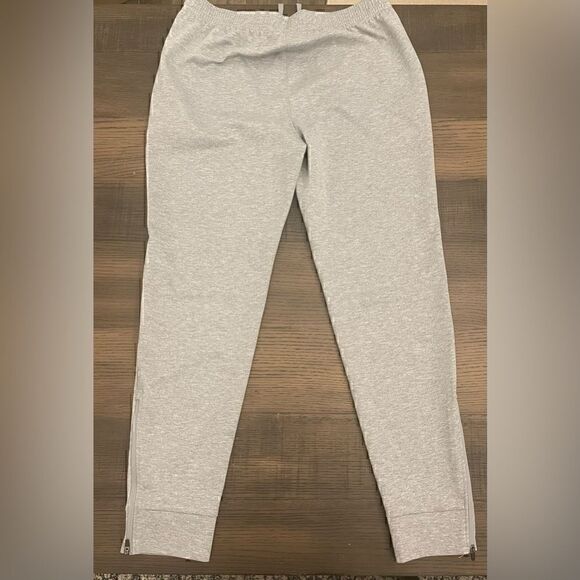 Champion Men’s Jogger Sweat Pants with Zippered Pockets and Ankle - Picture 2 of 11